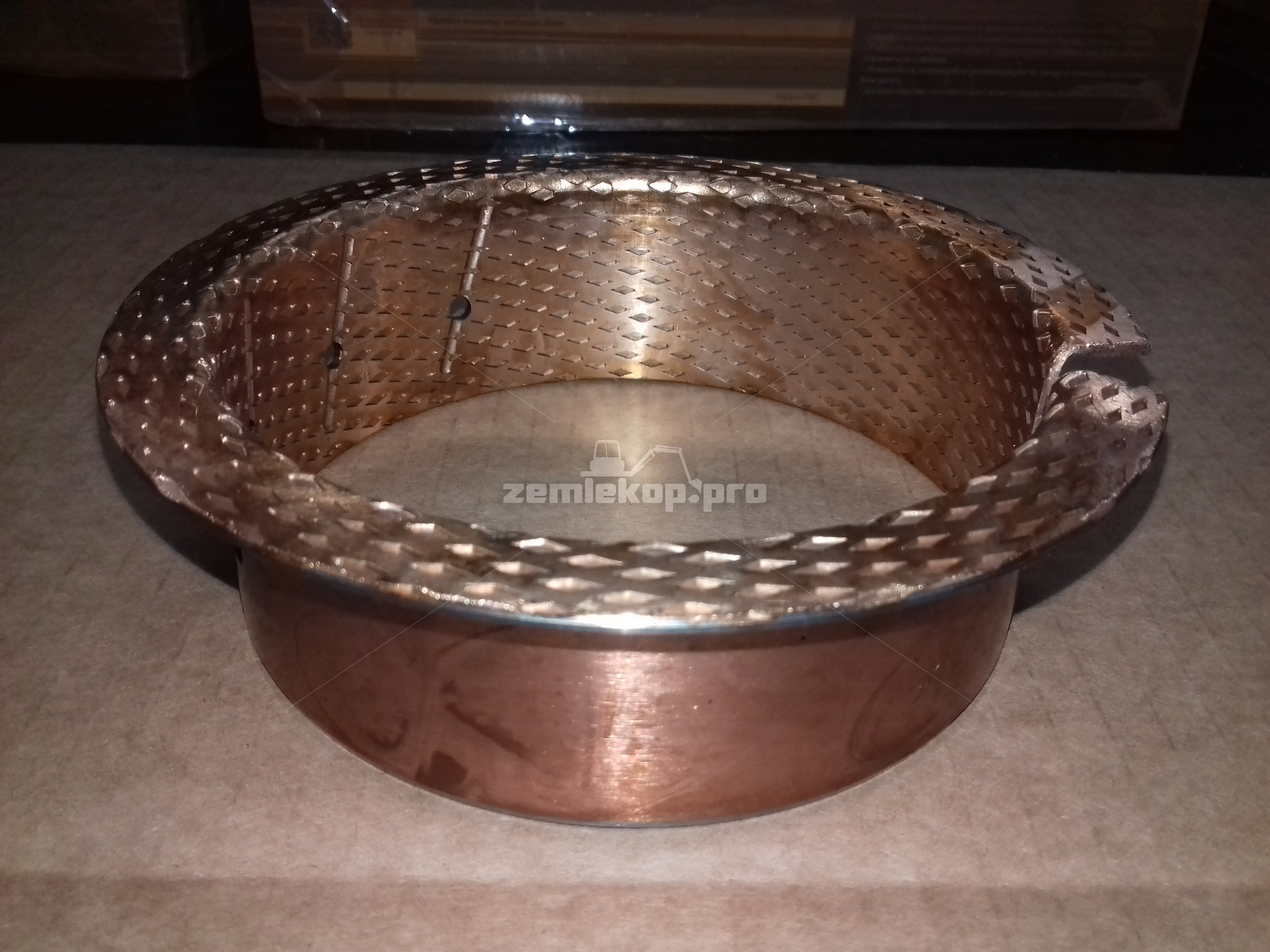 277.25.003.02 Втулка DANA