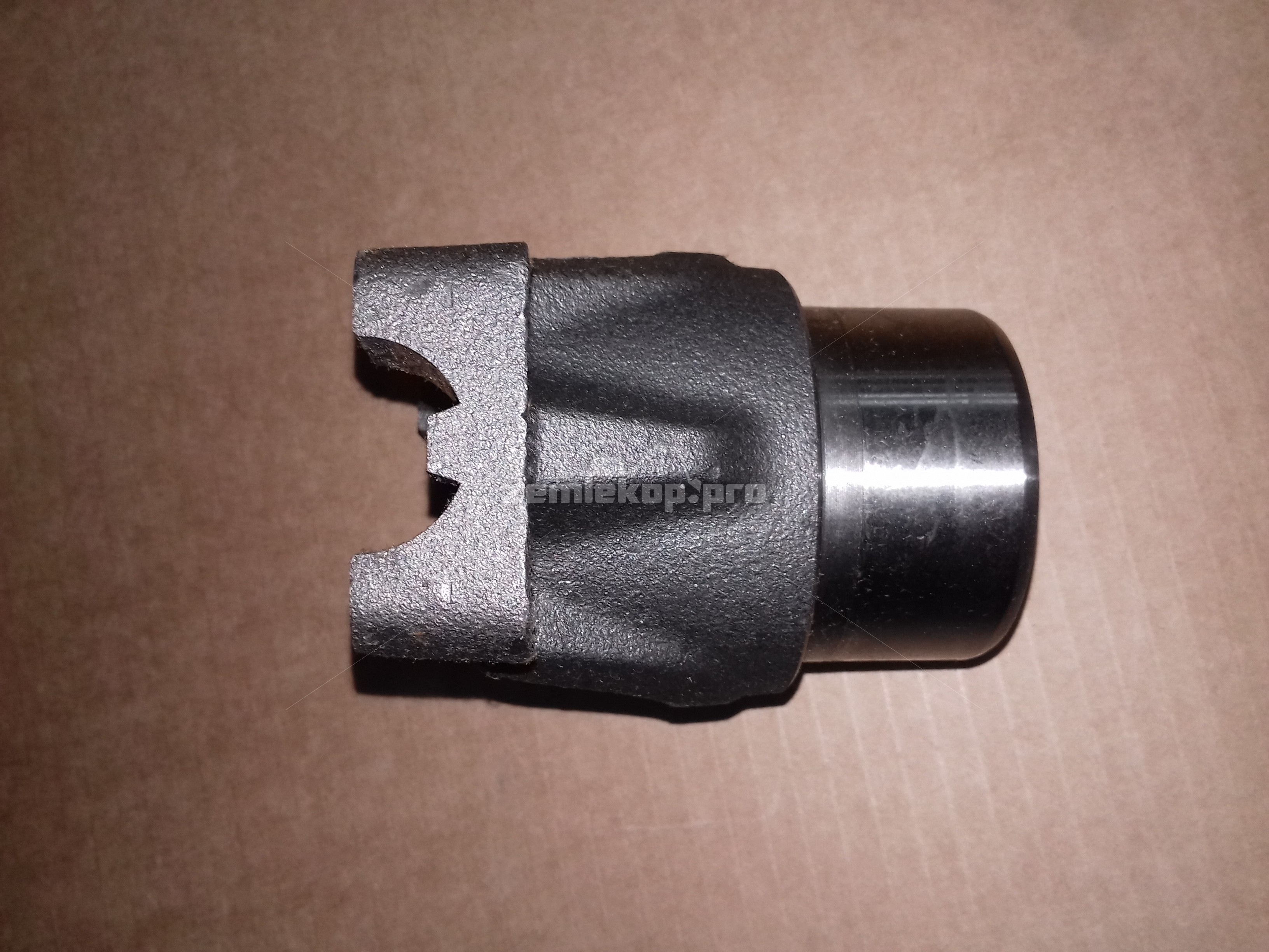 3-4-7031-1 Фланец DANA